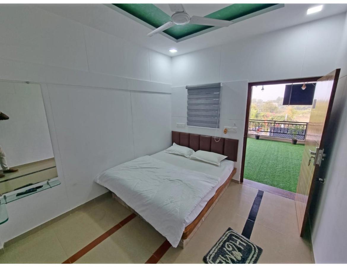 Hari Homestay, Garudeshwar Exterior photo